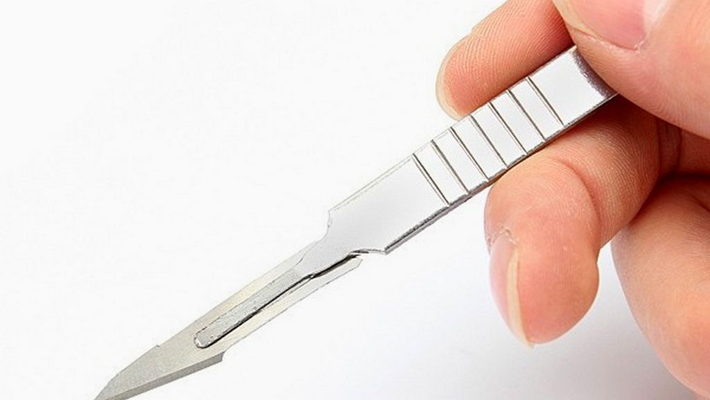 Grossisti LAME Professionali A BISTURI Per PEDICURE ESTETICO