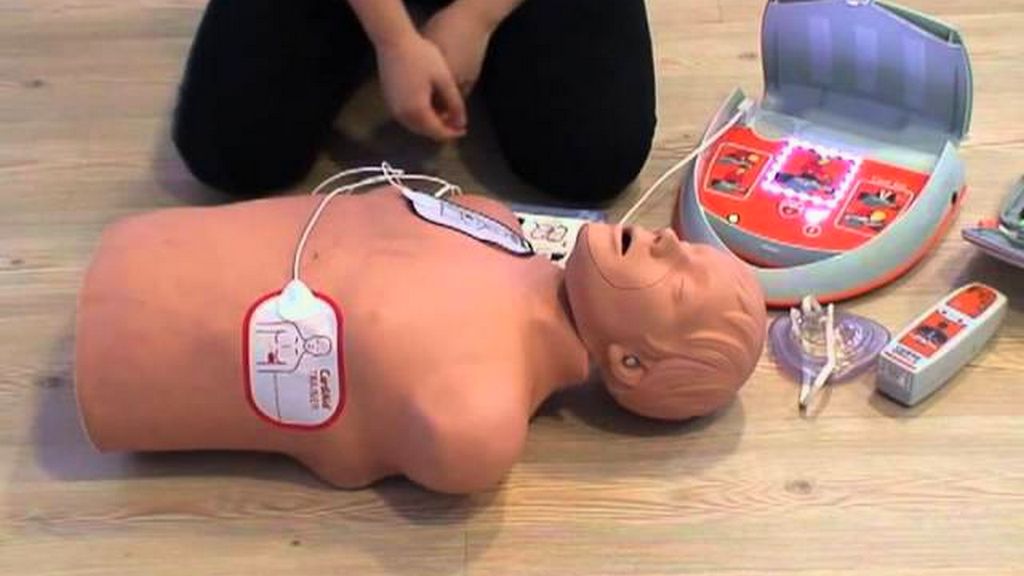 Eğitim Tipi Otomatik Harici Defibrilatör (OED Cihazı, Eğitim Defibrilatörü)
