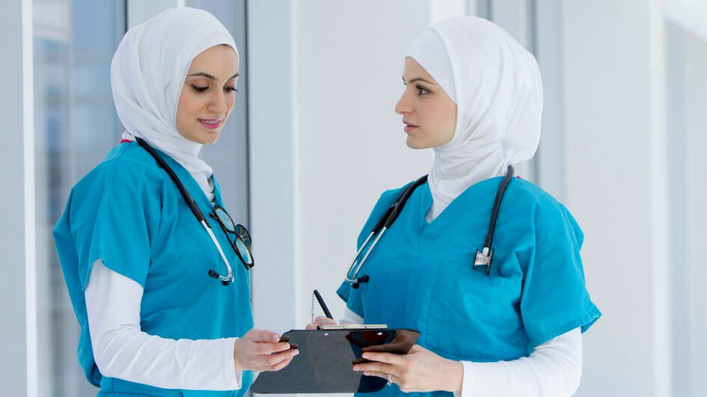 Formadagi uchlik porno onlayn